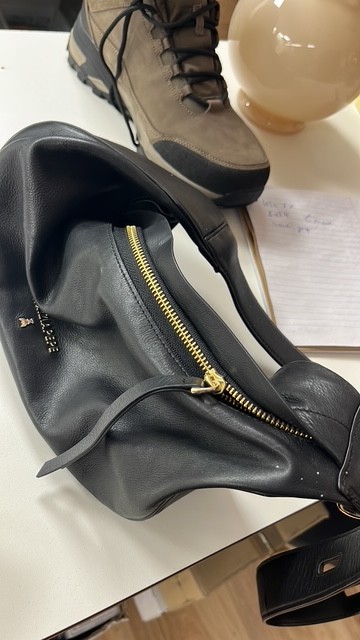 Leren tas: ritsreparatie